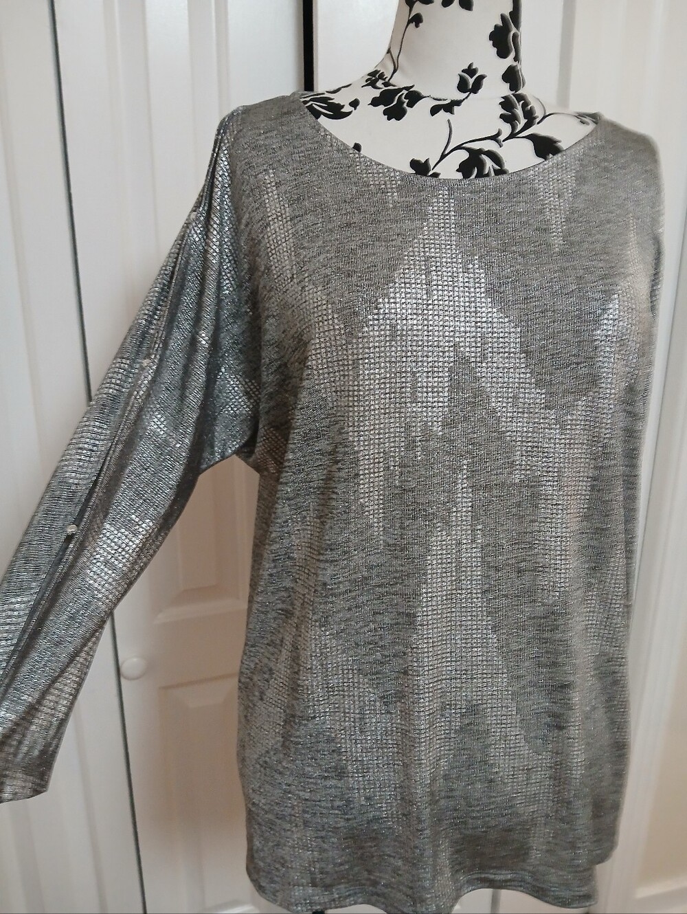 Ruby Rd. Silver Metallic Top - Picture 2 of 8